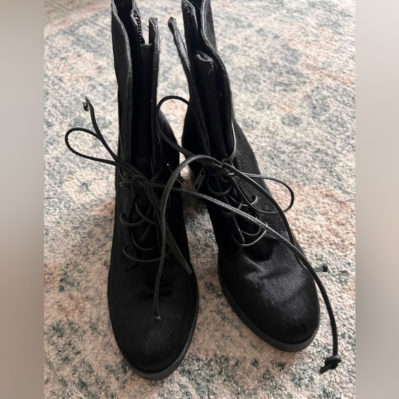 UGG® Oriana Exotic Fashion Boots for
Women | UGG® - Picture 3 of 6